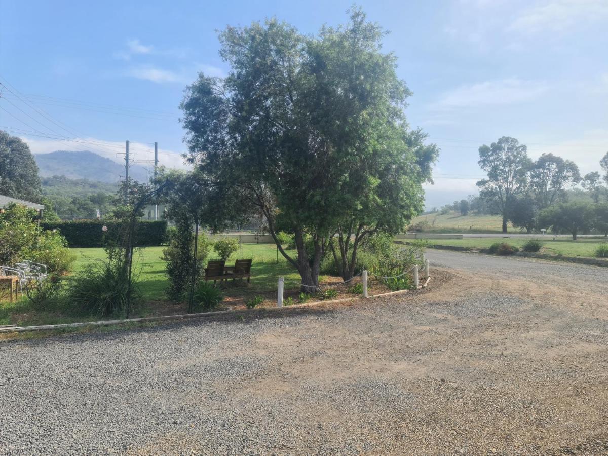 Valley View Motel Murrurundi Exterior foto